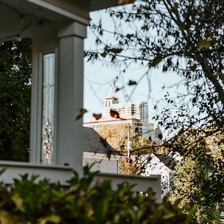 Home With Outdoor Oasis In Downtown Raleigh! المظهر الخارجي الصورة