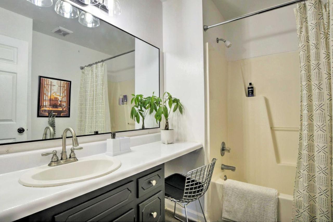 Home With Outdoor Oasis In Downtown Raleigh! المظهر الخارجي الصورة